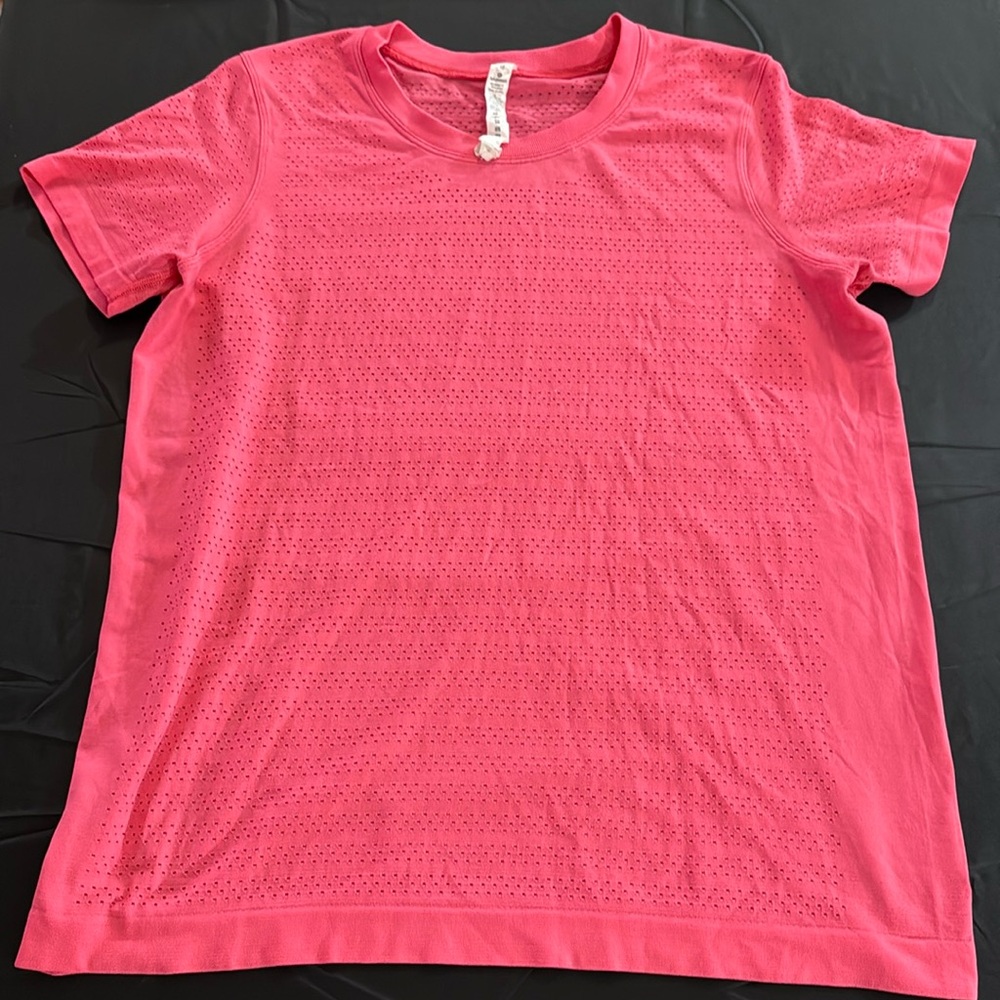 Lululemon Breeze By Short Sleeve Mesh Shirt - Women's 10